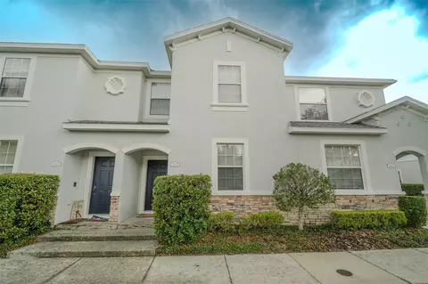 1928 Greenwood Valley Dr, Plant City, FL 33563