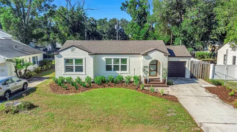 908 W Candlewood Ave, Tampa, FL 33603
