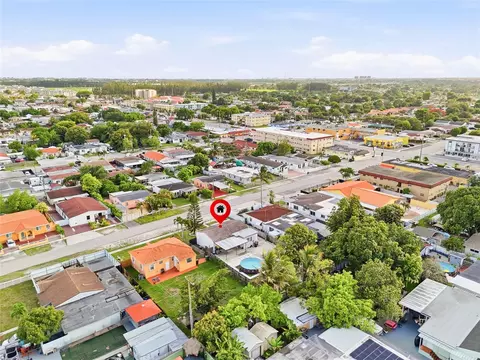 View/Area - 465 E 38th St, Hialeah, FL 33013 photo 8 of 11