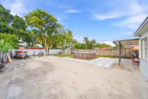 Exterior - 465 E 38th St, Hialeah, FL 33013 photo 4 of 7