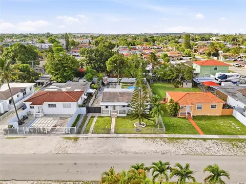 View/Area - 465 E 38th St, Hialeah, FL 33013 photo 1 of 11