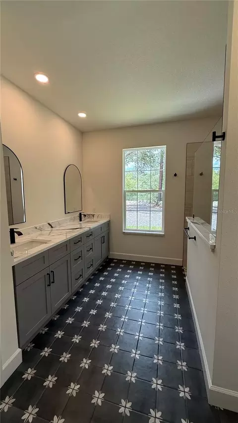 Bath - 35031 Primrose Ln, Webster, FL 33597 photo 4 of 4