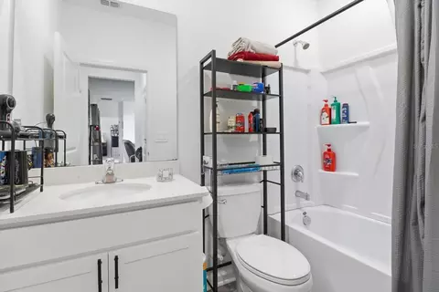 Bath - 4587 SW 83rd Loop, Ocala, FL 34476 photo 6 of 6