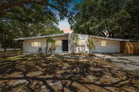 4437 W Bay Ave, Tampa, FL 33616