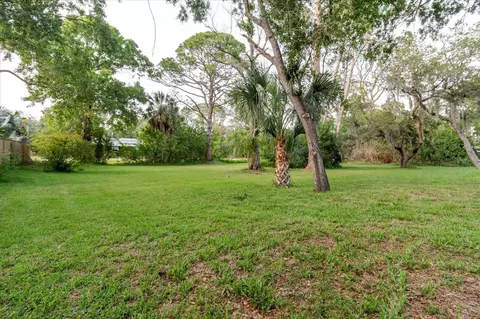 Highland Avenue, Tarpon Springs, FL 34689