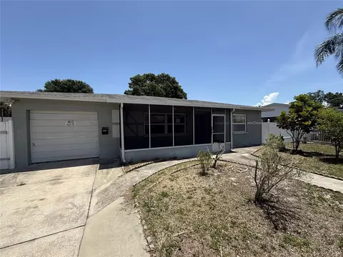 6535 16th St N, Saint Petersburg, FL 33702