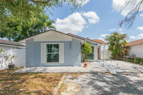 9217 Spy Glass Ct, Tampa, FL 33615