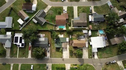 View/Area - 6221 Florida Cir E, Apollo Beach, FL 33572 photo 3 of 6