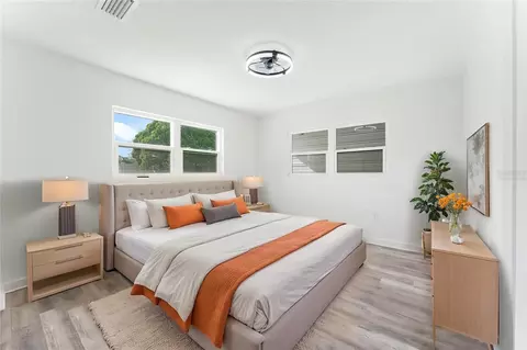 Bedroom - 6221 Florida Cir E, Apollo Beach, FL 33572 photo 5 of 6