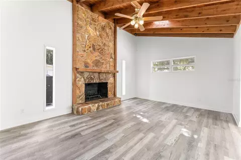 Living - 6221 Florida Cir E, Apollo Beach, FL 33572 photo 8 of 9
