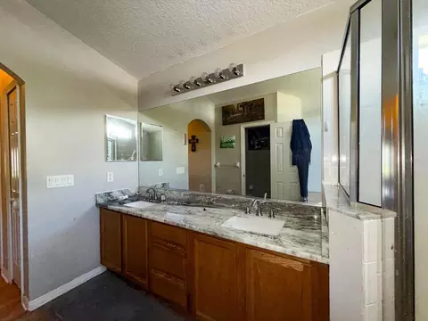 Bath - 8414 Bay Dr, Spring Hill, FL 34606 photo 1 of 4