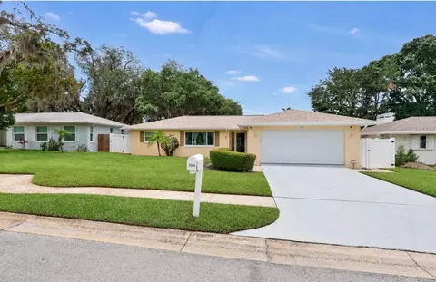 3300 Sand Key Dr, Palm Harbor, FL 34684