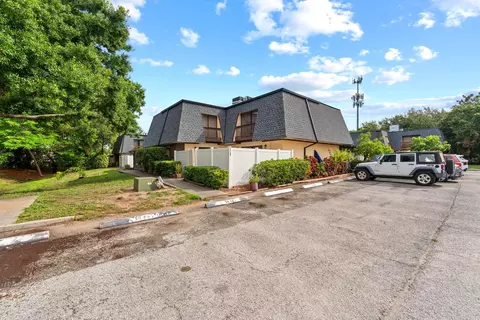 8118 Oak Trace Way #C, Tampa, FL 33634