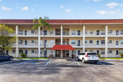 4000 3rd St N #304, Saint Petersburg, FL 33703