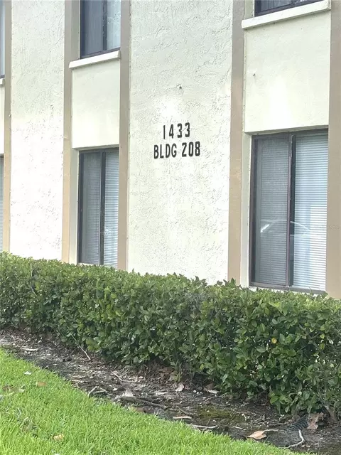 1433 Pine Glen Pl #G2, Tarpon Springs, FL 34688