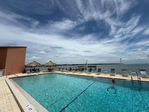7432 Sunshine Skyway Ln S #206, Saint Petersburg, FL 33711