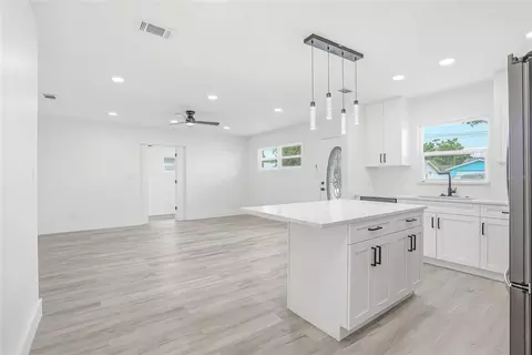 Living - 529 Firefly Ln, Apollo Beach, FL 33572 photo 5 of 7