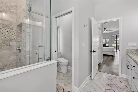 Bath - 11203 Longbrooke Dr, Riverview, FL 33579 photo 2 of 4