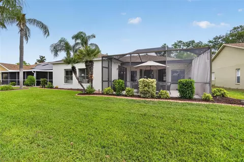 Exterior - 11203 Longbrooke Dr, Riverview, FL 33579 photo 6 of 10