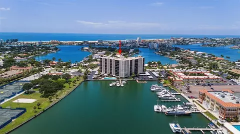 10355 Paradise Blvd #1010-1011, Saint Petersburg, FL 33706