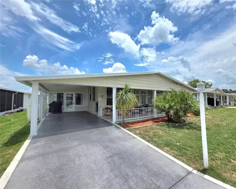 5334 Comanche St, Zephyrhills, FL 33542