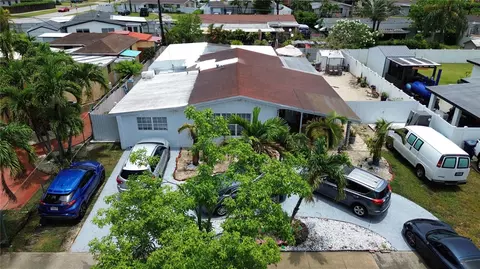 18615 SW 98th Ave, Miami, FL 33157