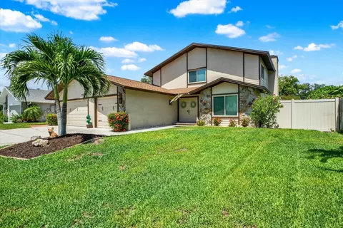 7363 Rosetree Pl E, Seminole, FL 33772