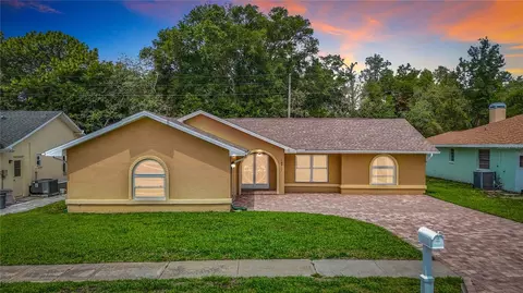 18817 Parade Rd, Hudson, FL 34667