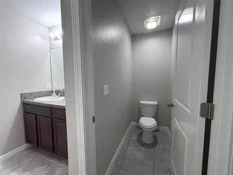 Bath - 405 Serenity Mill Loop, Ruskin, FL 33570 photo 3 of 4