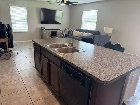 Kitchen - 405 Serenity Mill Loop, Ruskin, FL 33570 photo 1 of 4