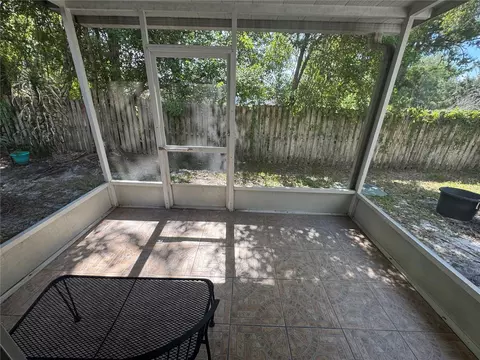 Exterior - 6229 Osprey Lake Cir, Riverview, FL 33578 photo 2 of 4