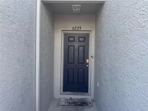 Entry Way - 6229 Osprey Lake Cir, Riverview, FL 33578 photo 1 of 3