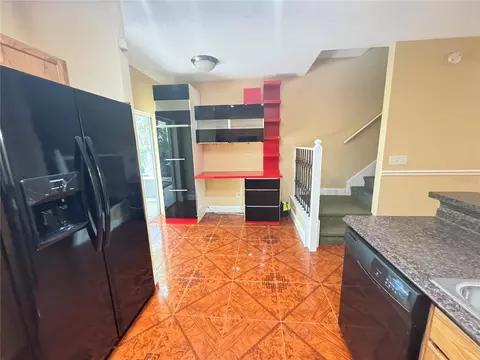 Kitchen - 6229 Osprey Lake Cir, Riverview, FL 33578 photo 2 of 2