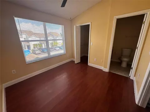 Bedroom - 6229 Osprey Lake Cir, Riverview, FL 33578 photo 2 of 3