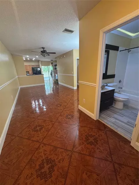 Entry Way - 6229 Osprey Lake Cir, Riverview, FL 33578 photo 2 of 3