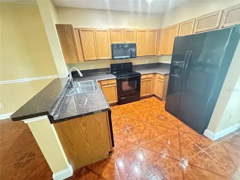 Kitchen - 6229 Osprey Lake Cir, Riverview, FL 33578 photo 1 of 2