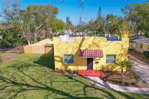 2310 13th Ave W, Bradenton, FL 34205