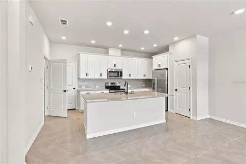 Kitchen - 5596 Coopers Hawk Ct, Saint Cloud, FL 34772 photo 1 of 7