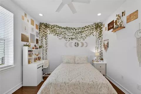 Bedroom - 1108 Seagrape Dr, Ruskin, FL 33570 photo 7 of 12