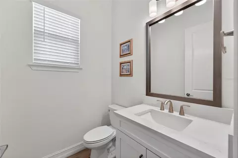 Bath - 1108 Seagrape Dr, Ruskin, FL 33570 photo 1 of 6