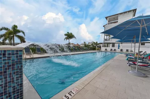 Exterior - 1108 Seagrape Dr, Ruskin, FL 33570 photo 17 of 22