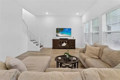 Living - 1108 Seagrape Dr, Ruskin, FL 33570 photo 2 of 4