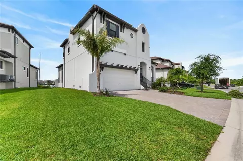 Exterior - 1108 Seagrape Dr, Ruskin, FL 33570 photo 10 of 22