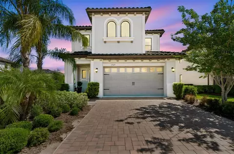 19165 Pease Pl, Lutz, FL 33558