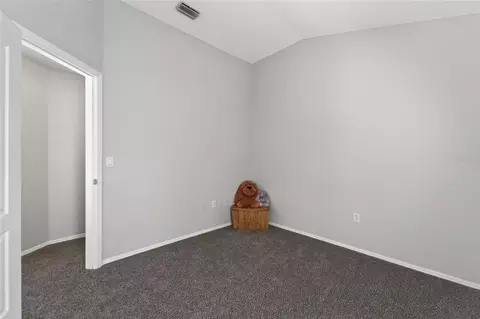 Bedroom - 418 Henderson Ave, Seffner, FL 33584 photo 5 of 8