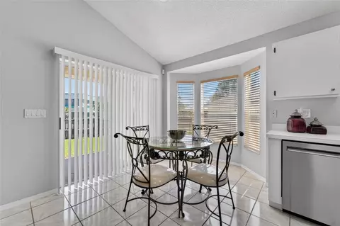 Dining - 418 Henderson Ave, Seffner, FL 33584 photo 2 of 2