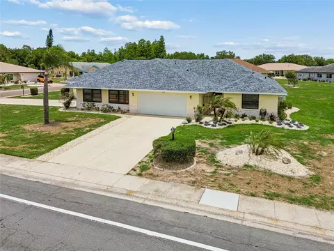 1915 W Del Webb Blvd, Sun City Center, FL 33573