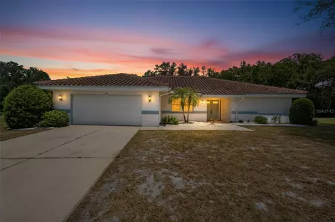 2015 Berry Roberts Dr, Sun City Center, FL 33573