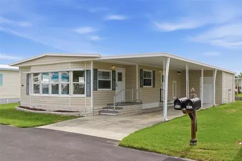 4410 Tucker Sq, New Port Richey, FL 34652