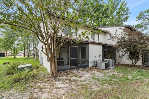 Exterior - 2635 SW 35th Pl #307, Gainesville, FL 32608 photo 2 of 7